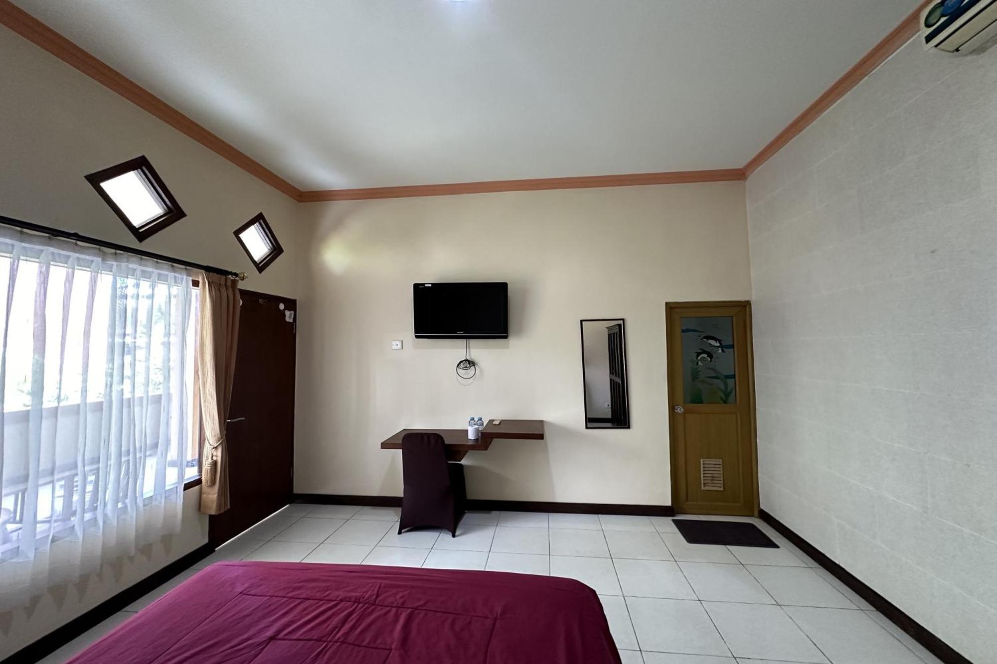 Taxa Raya Guest House Легиан Екстериор снимка